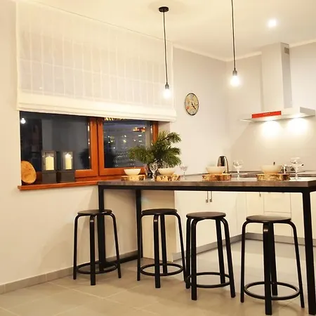 Apartment 66 C *